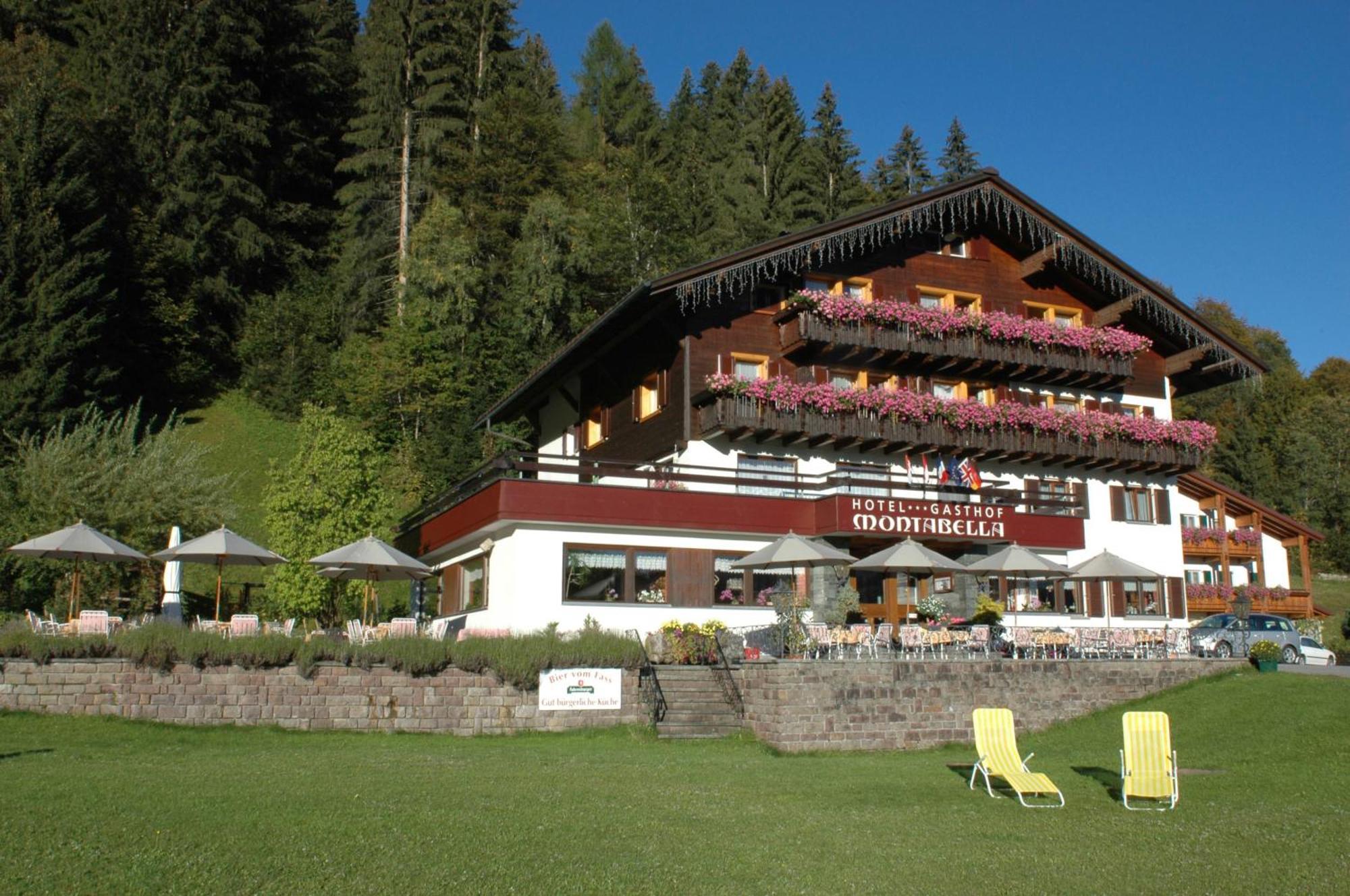 Hotel Montabella Schruns Exteriör bild